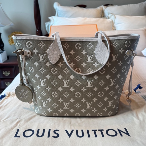Louis Vuitton Spring in the City Khaki and Beige Monogram Empreinte Neverfull MM - Picture 2 of 7